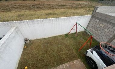 Casa en Renta en Residencial Fresnos Cuautlancingo | 2 Recámaras, Alberca y Cochera 2 Autos