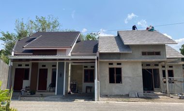 Di jual rumah siap Bangun desain Custom Harga Murah di Utara Jalan Jogja SOLO