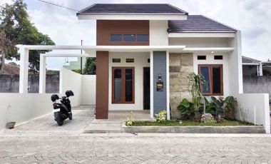 Di jual rumah siap Bangun desain Custom Harga Murah di Utara Jalan Jogja SOLO