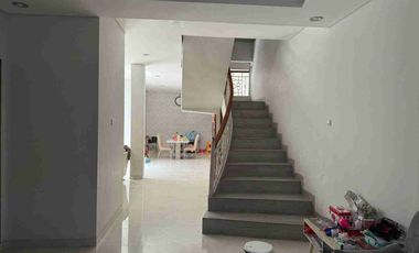 Di jual rumah minimalis lantai II di jl ganda pura Kesiman Denpasar Timur