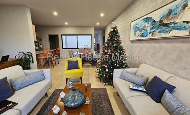 VENTA - El Condado, Corregidora. Departamento de 3 recámaras