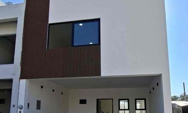 Casa en venta Frac privado Bosques dela trinidad  zona sur pte de la ciudad