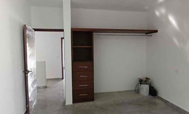 casa en venta con terreno amplio a cuadras de la carretera panamericana