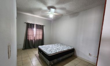 SE RENTA CASA VILAGO RESIDENCIAL