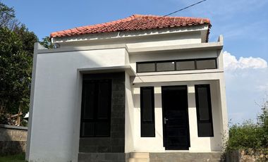 PROMO TAHUN BARU! Rumah Siap Huni Ciwaru Ujung Berung Kota Madya – Bonus Motor + 5gr Logam Mulia