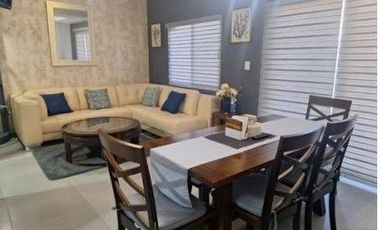 SE RENTA CASA AMUEBLADA RINCONADAS DEL VALLE