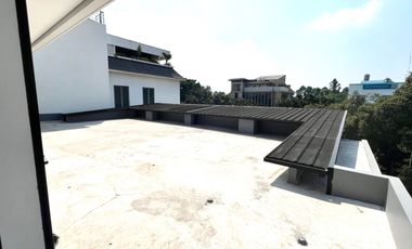 Commercial Office Building luas 600m Duren Sawit Jakarta Timur