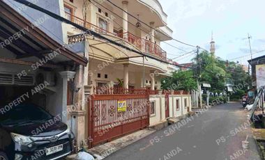 RUMAH MATRAMAN UTAN KAYU CASH ONLY