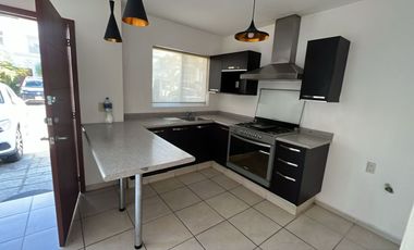 CASA EN RENTA EN RESIDENCIAL LA LOMA