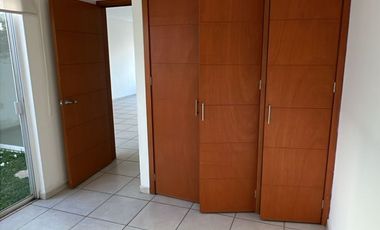 CASA EN RENTA EN RESIDENCIAL LA LOMA