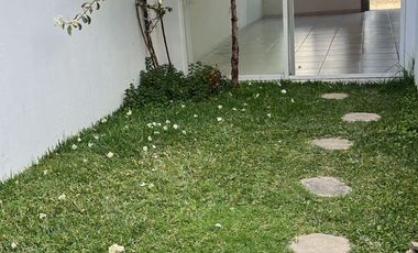 CASA EN RENTA EN RESIDENCIAL LA LOMA