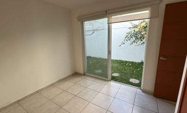 CASA EN RENTA EN RESIDENCIAL LA LOMA