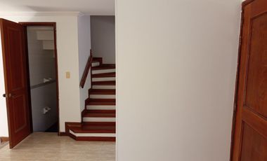 SE ARRIENDA HERMOSA CASA CONJUNTO REFUGIO DE RIO FRIO