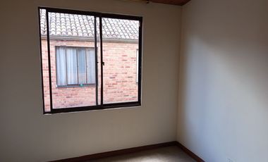 SE ARRIENDA HERMOSA CASA CONJUNTO REFUGIO DE RIO FRIO