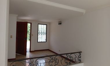 SE ARRIENDA HERMOSA CASA CONJUNTO REFUGIO DE RIO FRIO