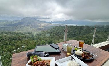 Dijual: Hotel & Restoran 6 Lantai dengan Pemandangan Danau dan Gunung Batur — Penelokan, Kintamani, Bali
