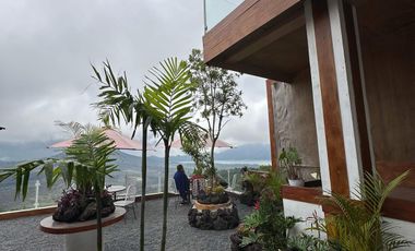 Dijual: Hotel & Restoran 6 Lantai dengan Pemandangan Danau dan Gunung Batur — Penelokan, Kintamani, Bali