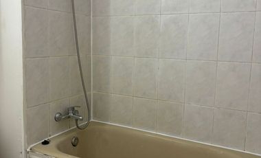 Arriendo comodo y amplio departamento en San Roque Valparaiso,  2 dormitorios 1 baño, $ 340.000 mas gastos comunes $ 70.000