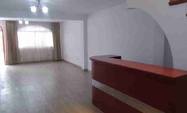 SE VENDE CASA COMERCIAL