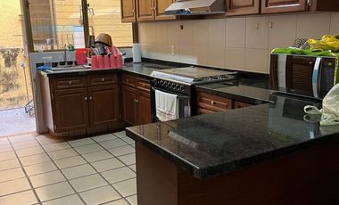 CASA EN RENTS EN LAS CAÑADAS