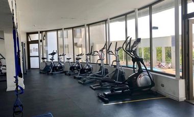 Arriendo amplio commodo  departamento en Valparaíso, Marzo a Diciembre 3 dormitorios,2 baños 1 Estacionamiento $ 650.0000, + gastos comunes $ 120.000