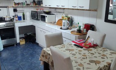 Casa en Villa Edén a metros de Colegio Concepción, U. Santo Tomás