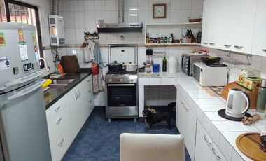 Casa en Villa Edén a metros de Colegio Concepción, U. Santo Tomás