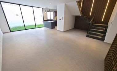 Casa en Venta en Puebla, Lomas de Angelópolis – Cluster Mar Egeo, Lomas de Angelópolis III