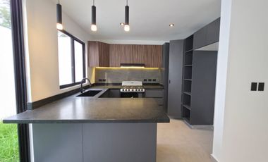 Casa en Venta en Puebla, Lomas de Angelópolis – Cluster Mar Egeo, Lomas de Angelópolis III