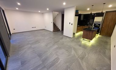 Casa en Venta – Parque Sinaloa, Lomas de Angelópolis