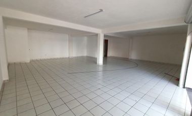 LOCAL 6-7 PLAZA MONARCA EN RENTA ATLACOMULC, MEXICO