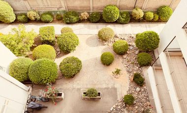 HERMOSO DEPARTAMENTO. EDIFICIO ALTO ORIENTE. CENTRO DE QUILPUÉ.