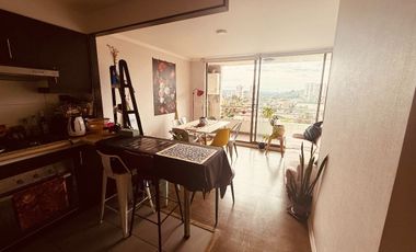 HERMOSO DEPARTAMENTO. EDIFICIO ALTO ORIENTE. CENTRO DE QUILPUÉ.