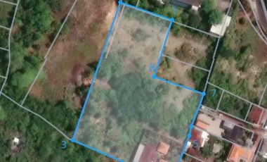 Tanah di jalan utama goa gong ungasan