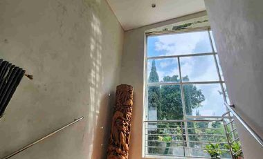 Villa Minimalis Luas Sebelah Istana Cipanas