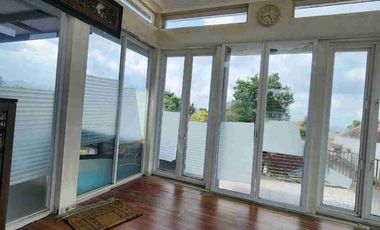 Villa Minimalis Luas Sebelah Istana Cipanas