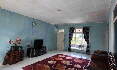 Villa Minimalis Luas Sebelah Istana Cipanas