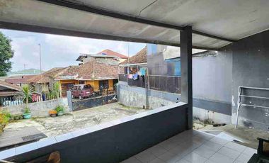 Villa Minimalis Luas Sebelah Istana Cipanas