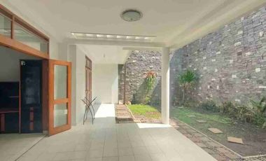 disewakan rumah siap huni sayap Surya Sumantri