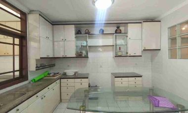 disewakan rumah siap huni sayap Surya Sumantri