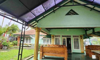 Villa Minimalis sebelah Kota Bunga Cipanas Puncak