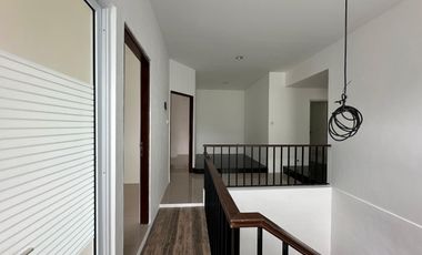 Dijual rumah arsitek 2 lantai Summer Meadow Citragrand City Palembang