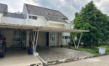 Dijual rumah arsitek 2 lantai Summer Meadow Citragrand City Palembang