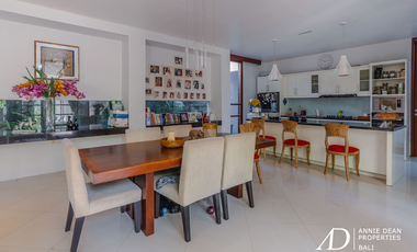 FREEHOLD VILLA CLOSE TO AN AUSTRALIAN INTERNATIONAL SCHOOL