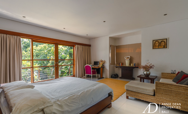 FREEHOLD VILLA CLOSE TO AN AUSTRALIAN INTERNATIONAL SCHOOL