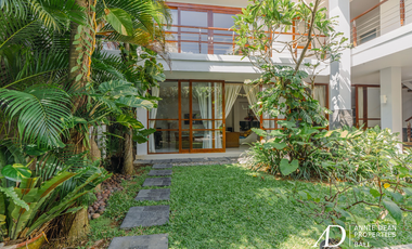 FREEHOLD VILLA CLOSE TO AN AUSTRALIAN INTERNATIONAL SCHOOL