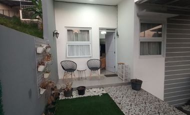 Dijual Rumah Semi Villa semi Furnished di jatihandap