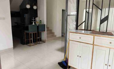 Rumah Riviera uk. 8x15, lt.120m2, lb.130m2, metland puri