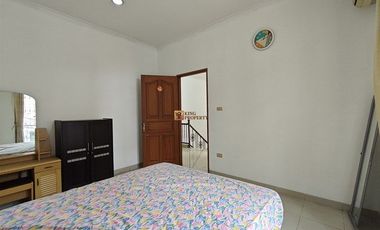 Disewakan Rumah Taman Permata Indah TPI 2 Lantai 8 x 19 m2 Furnished Lengkap & Terawat Siap Huni, Akses Dekat Pasar Teluk Gong Jakarta Utara