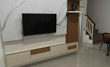 For Rent Semi-Furnished 4 Bedroom House in Strategic Location, Tria Andara Bintaro Complex